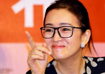 鞏俐率上影節(jié)評委會亮相