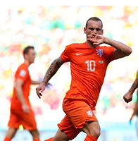 飛翔荷蘭人2比1驚天逆轉 斯內德爆射救主亨特拉爾點球絕殺