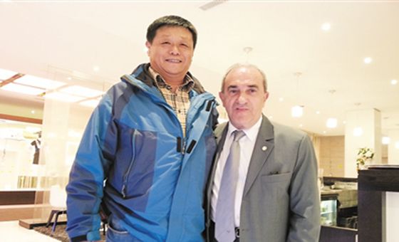 劉建新赴法“取經(jīng)” 借鑒法網(wǎng)發(fā)展青島網(wǎng)球