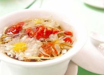 中秋養(yǎng)生：月餅搭配六種食物 助消化添雅興