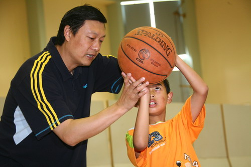 卸甲五載的李秋平能否盡快熟悉球隊和聯(lián)賽？