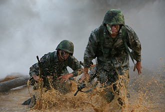 偵察兵魔鬼訓(xùn)練似好萊塢大片