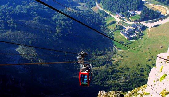 盤點西班牙七大自然奇觀 歐洲最美的大教堂海灘