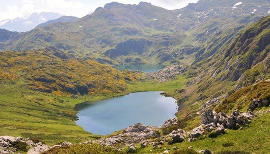 盤點(diǎn)西班牙七大自然奇觀 歐洲最美的大教堂海灘