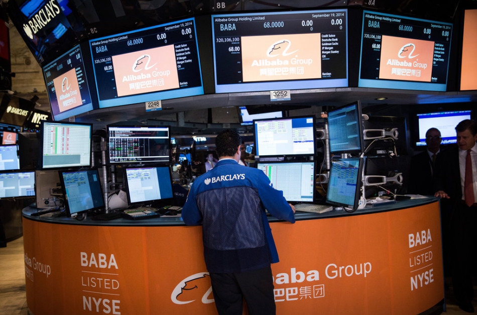 阿里巴巴股票代碼為BABA，發(fā)行價(jià)68美元，首日以92.7美元/股開(kāi)盤(pán)