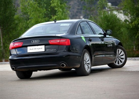 2013年5月28日，一汽-大眾奧迪在云南騰沖正式宣布旗下進口車型A6 Hybrid/A8L Hybrid正式上市，這兩款新車均只有一款40Hybrid車型在售，搭載了2