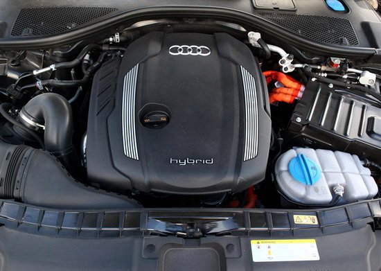 2013年5月28日，一汽-大眾奧迪在云南騰沖正式宣布旗下進口車型A6 Hybrid/A8L Hybrid正式上市，這兩款新車均只有一款40Hybrid車型在售，搭載了2