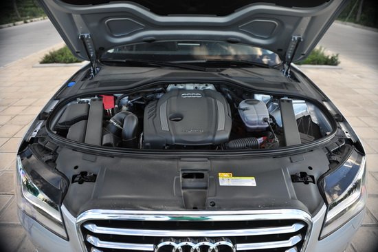 2013年5月28日，一汽-大眾奧迪在云南騰沖正式宣布旗下進口車型A6 Hybrid/A8L Hybrid正式上市，這兩款新車均只有一款40Hybrid車型在售，搭載了2