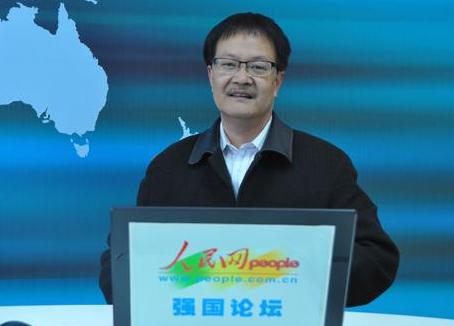 專家解讀十八屆四中全會(huì)的“四個(gè)第一次”