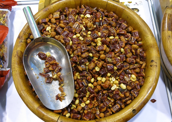 來(lái)自重慶的脆香辣椒 看著似乎很辣實(shí)際上沒那么辣！