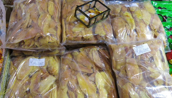 小編下午茶必備之一泰國(guó)芒果干 熱帶風(fēng)味撲面而來(lái)