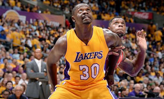 首秀遭遇脛骨骨折 湖人7號(hào)秀新星或缺陣半年 首秀遭遇脛骨骨折 湖人7號(hào)秀新星或缺陣半年