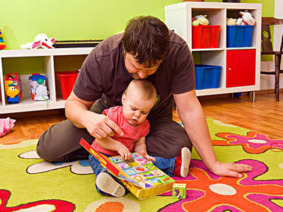 上早教機構(gòu)培訓(xùn)班有用嗎？