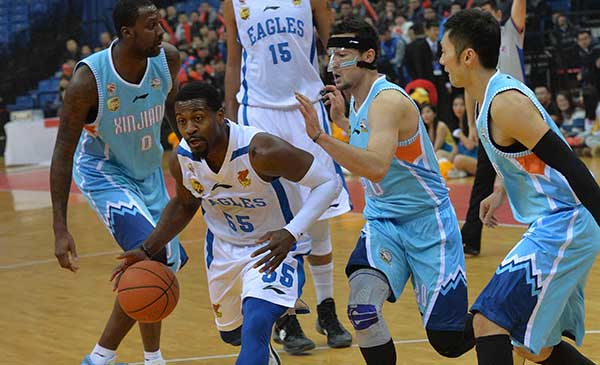 三外援得分上雙無用 雙星6連勝遭新疆終結(jié) 三外援得分上雙無用 雙星6連勝遭新疆終結(jié)