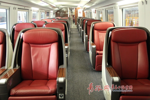 圍觀(guān)！揭秘青榮城際鐵路動(dòng)車(chē)組 四大車(chē)型