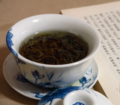 嶗山茶淘寶店近千家 父母種茶兒女網(wǎng)上賣茶