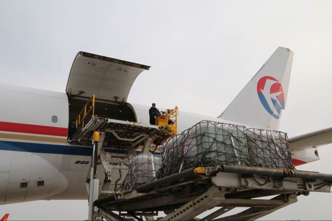 青島320噸滅火泡沫馳援福建