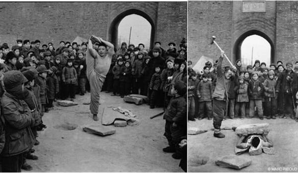 法國攝影師拍1957年北京：街邊胸口碎大石