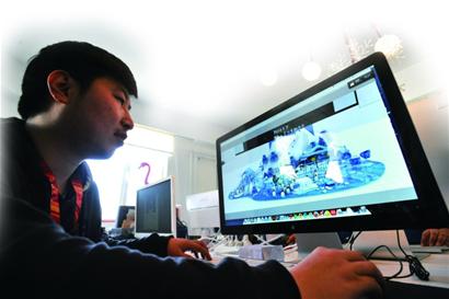 青島圣誕節(jié)布展花樣多商場變身冰雪世界