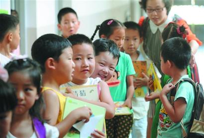 開學(xué)分班成最頭疼的事 關(guān)系戶太多名師也為難