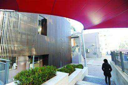 20個(gè)片區(qū)老樓院換新顏 垃圾桶嵌入墻壁