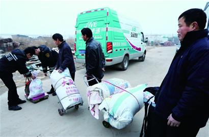 交運速遞開設專屬通道 湊齊10個人行李免費取