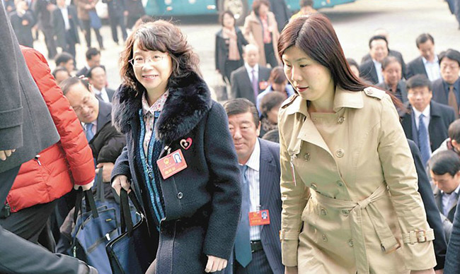 人大代表步入會場