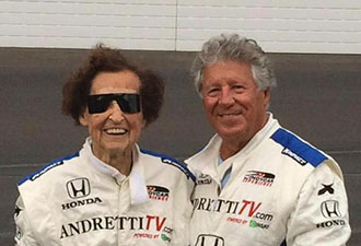 102歲奶奶體驗F1 時速290嫌慢