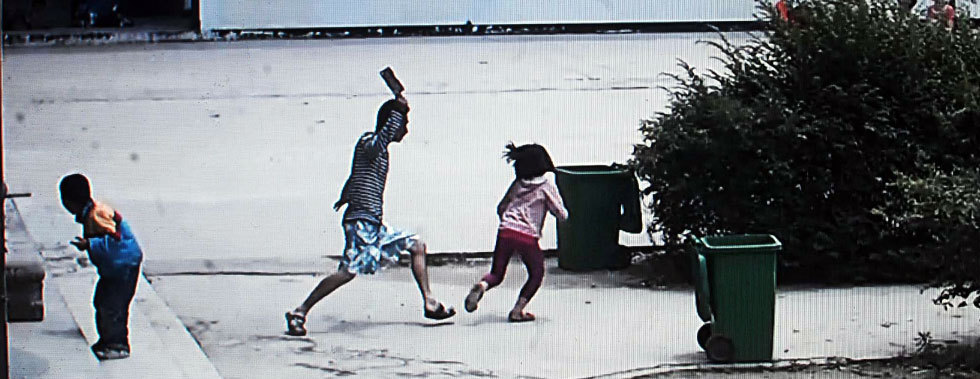 湖北麻城一男子闖入小學(xué) 砍傷8名學(xué)生