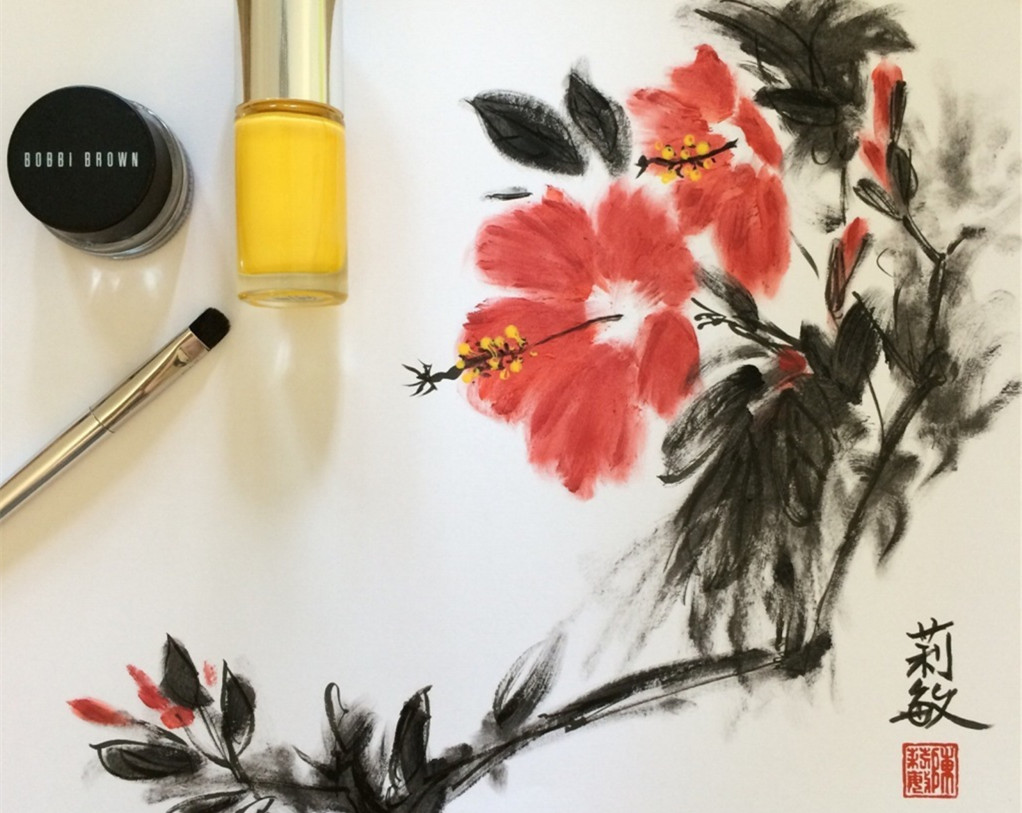 化妝品也能用來(lái)“繪畫”？