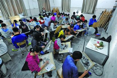 14項權(quán)限下放給學(xué)校 招聘急缺教師學(xué)校說了算