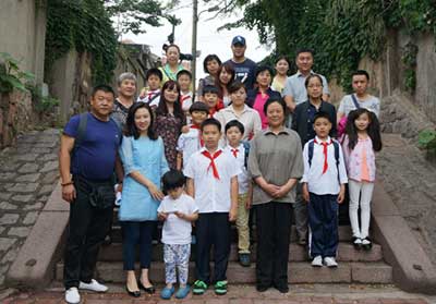 電影《一條手帕》青島開機(jī)