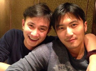 文章疑頂罵復(fù)出 謝霆鋒相助