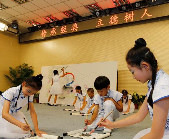 讓中華優(yōu)秀文化在孩子心中生根發(fā)芽