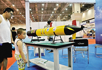 電博會機器人上天入海各懷絕技 電博會機器人上天入海各懷絕技