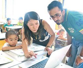 “洋老師”來到暑期文化課堂