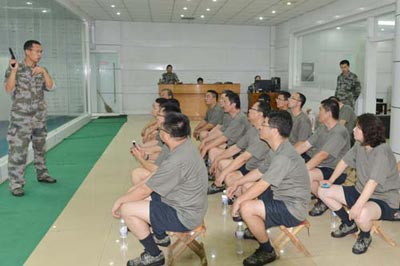 軍事日機(jī)關(guān)干部苦訓(xùn) 軍事日機(jī)關(guān)干部苦訓(xùn)