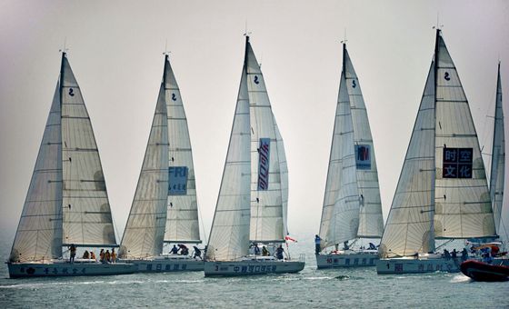 “市長杯”帆船賽揭開戰(zhàn)幕 青島暫占前兩名