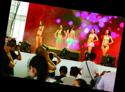 進(jìn)城哈啤酒越夜越歡樂