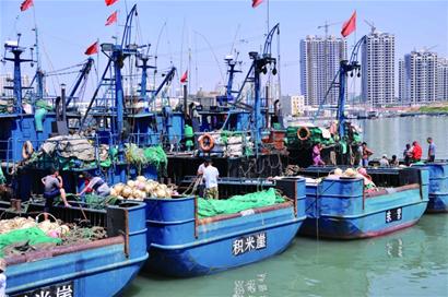 日本渔船海鲜_广东省汕尾渔船厂_大海渔船图片