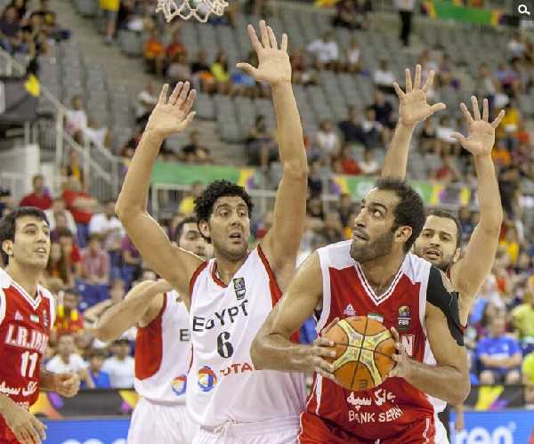 雙星備戰(zhàn)CBA新賽季 欲追逐亞洲第一中鋒