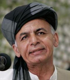 加尼宣誓就任阿富汗總統(tǒng)發(fā)誓遵守憲法等法律