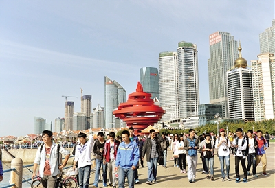 旖旎島城 眾客來賞