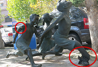 浙江路雕塑斷臂跛足 這事誰來管