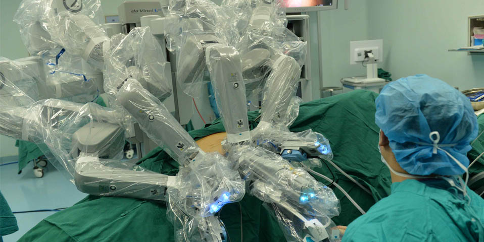 達(dá)芬奇來了 青島外科手術(shù)進(jìn)入“機(jī)器人時代”