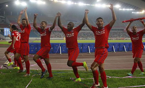 力帆4年后重回中超 14載職業(yè)聯(lián)賽曾3度降級