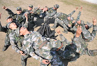 探秘青島警備區(qū)新兵營訓(xùn)練生活