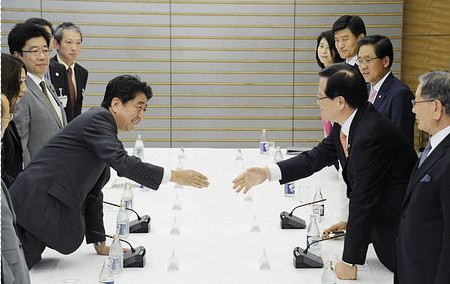 安倍接見(jiàn)韓國(guó)會(huì)議長(zhǎng)稱(chēng)無(wú)意修改“河野談話”