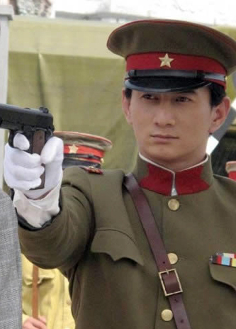 吴奇隆在《圣堂风云》