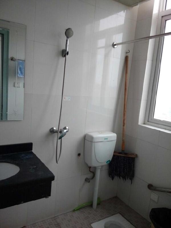 荊州女部長(zhǎng)自殺：死時(shí)上身赤裸 丈夫稱不簡(jiǎn)單